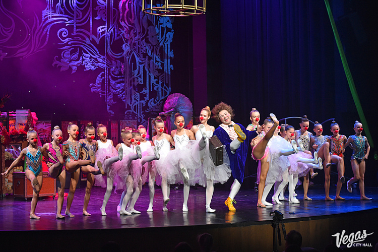 «Балерина в зазеркалье Цирка» - фото 32