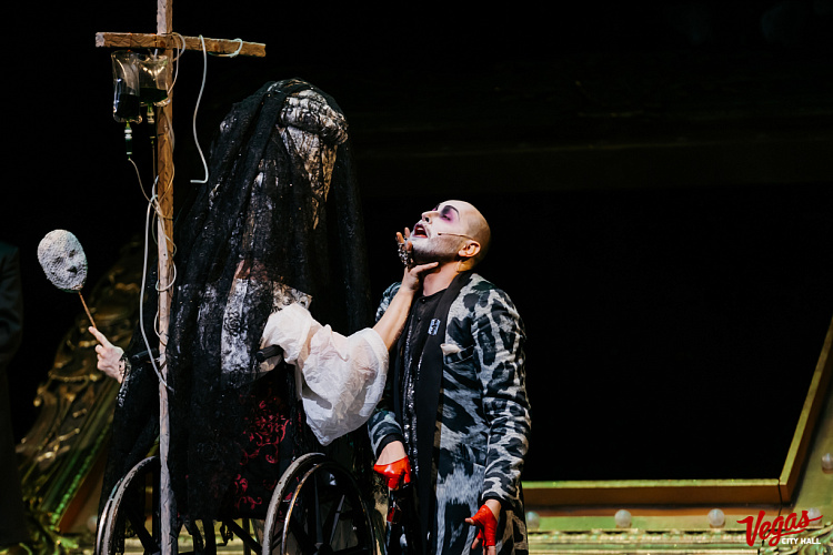 Музыкальный шоу-спектакль «12 Стульев» - фото 32