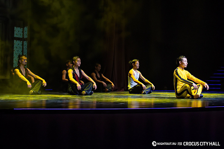 ШОУ ДЖЕКИ ЧАНА - ВРАТА ШАОЛИНЬ - фото 79