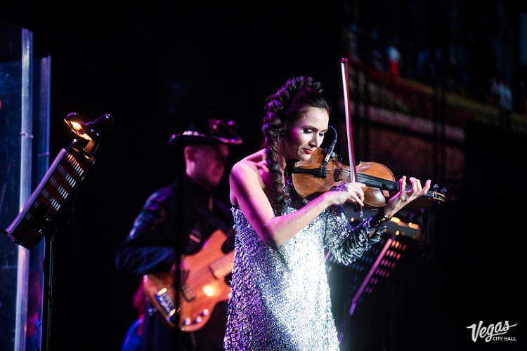 «Золотые Хиты Классики и Рока» Золотая скрипка России LЕОNARDA & Her Band «OPERA XXI» - фото 8
