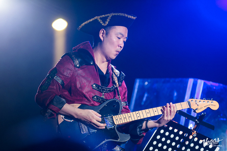 «Золотые Хиты Классики и Рока» Золотая скрипка России LЕОNARDA & Her Band «OPERA XXI» - фото 34