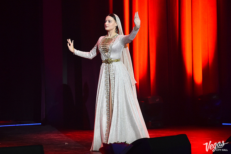 Астемир Апанасов. Сольный концерт - фото 23