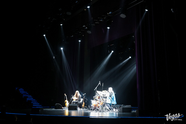 Estas Tonne and Michael Shrieve - фото 7