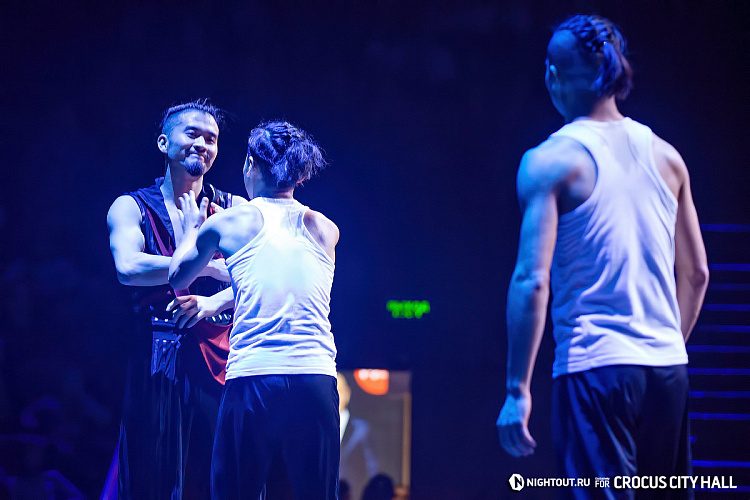 ШОУ ДЖЕКИ ЧАНА - ВРАТА ШАОЛИНЬ - фото 63