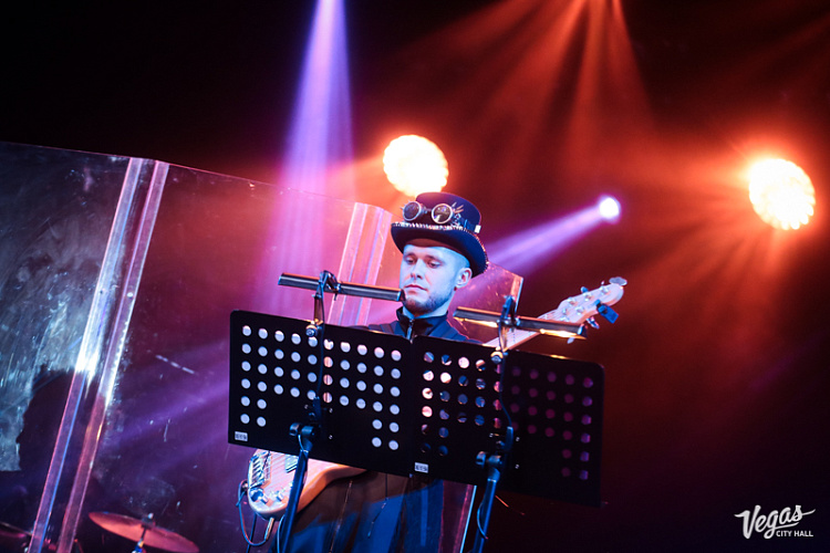 «Золотые Хиты Классики и Рока» Золотая скрипка России LЕОNARDA & Her Band «OPERA XXI» - фото 54