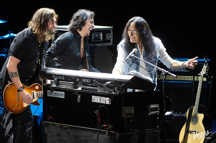 KEN HENSLEY & Live Fire - фото 7