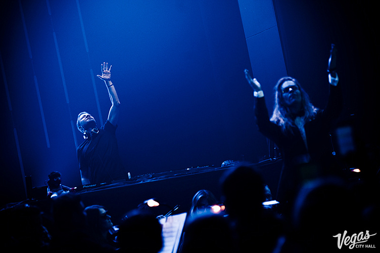 Smash «Symphony Never Sleeps» - фото 2