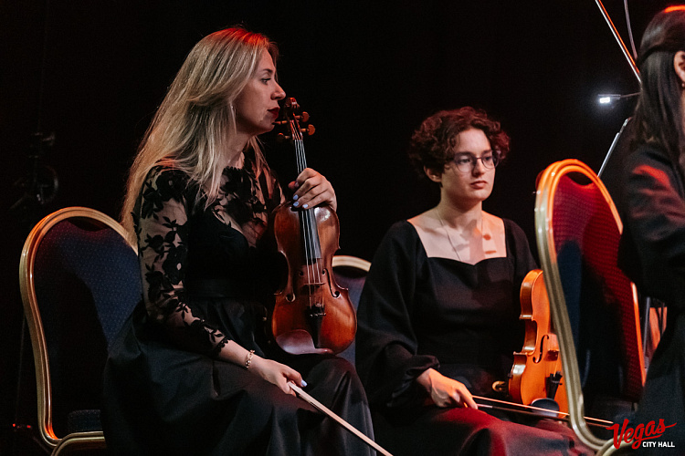 Оркестр Саgmo. Саундтреки Эйнауди - фото 6