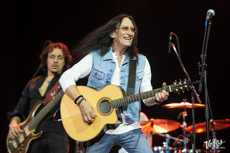 KEN HENSLEY & Live Fire - фото 12