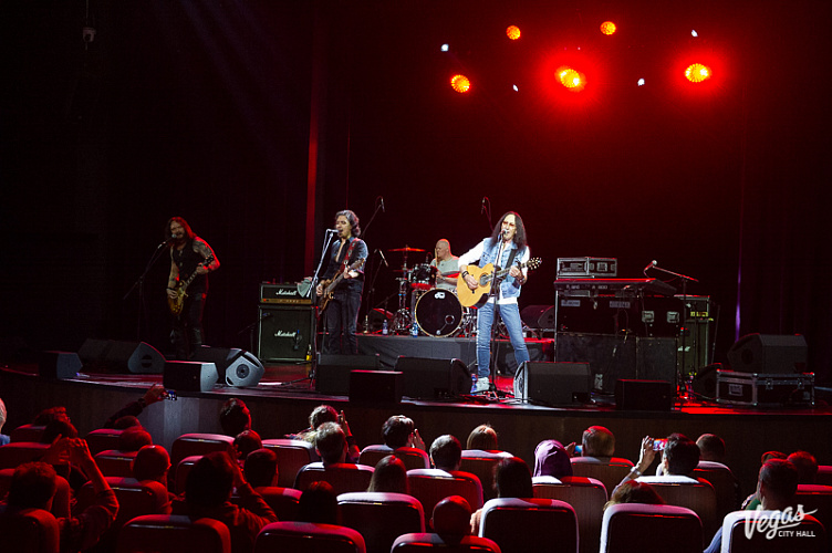 KEN HENSLEY & Live Fire - фото 31