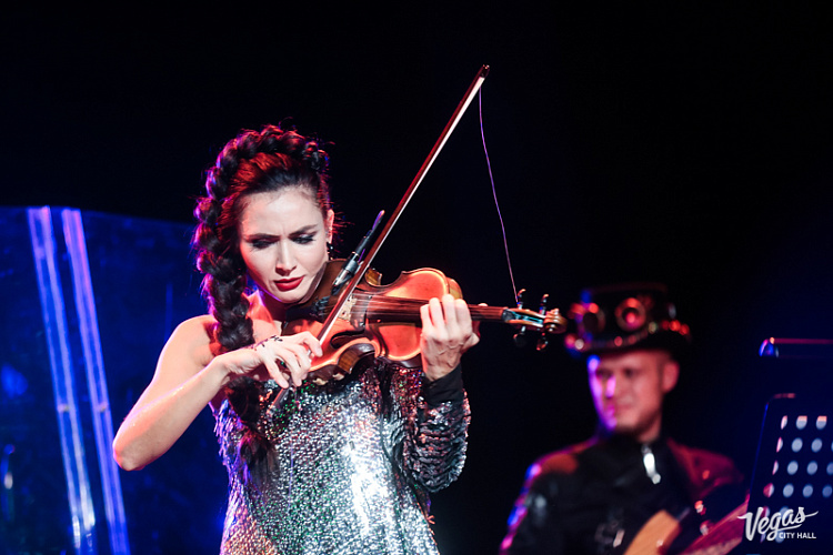 «Золотые Хиты Классики и Рока» Золотая скрипка России LЕОNARDA & Her Band «OPERA XXI» - фото 35