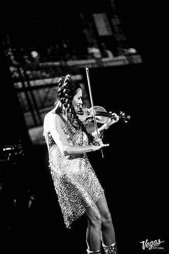 «Золотые Хиты Классики и Рока» Золотая скрипка России LЕОNARDA & Her Band «OPERA XXI» - фото 30