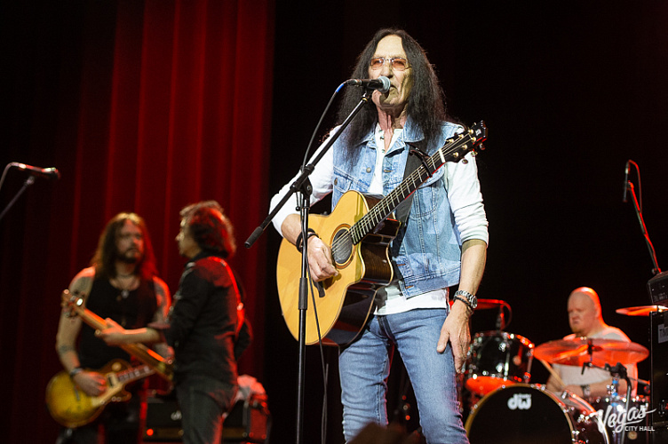KEN HENSLEY & Live Fire - фото 17