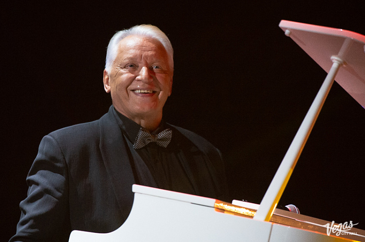 Александр Морозов - фото 9