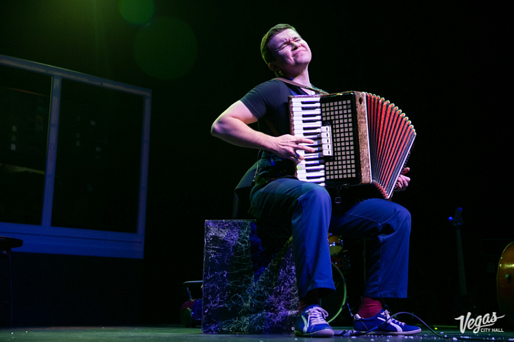 Саундтрек - фото 29