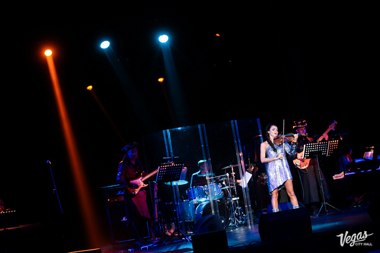 «Золотые Хиты Классики и Рока» Золотая скрипка России LЕОNARDA & Her Band «OPERA XXI» - фото 15