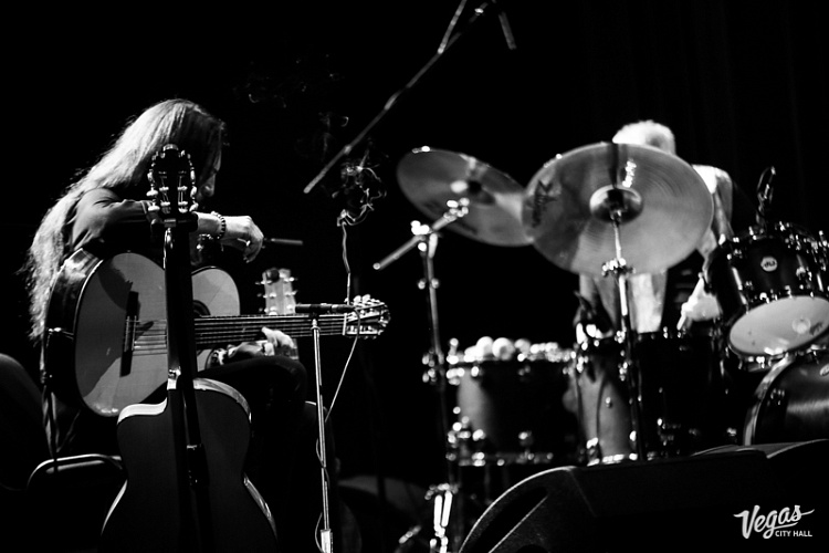 Estas Tonne and Michael Shrieve - фото 17